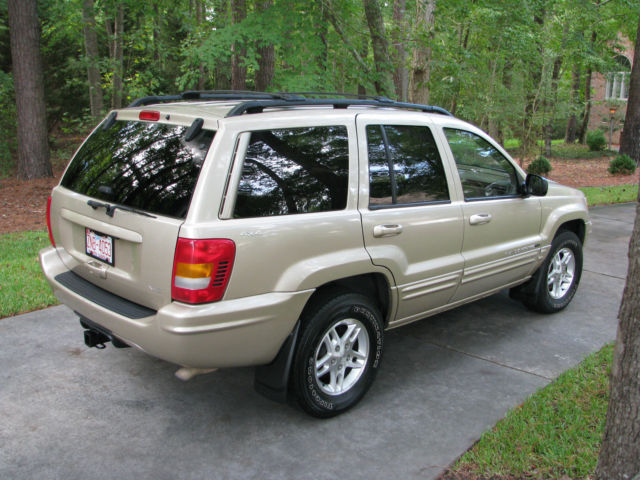 2000 Gold Jeep Grand Cherokee Limited 4.7 V8 with Towing Package 2000 Jeep Grand Cherokee Tow Package