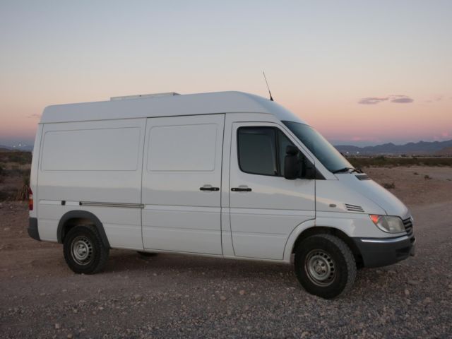 2004 mercedes sprinter camper bathroom sink