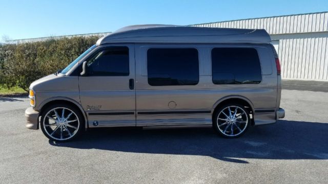 99 chevy conversion van explorer package loaded VIP limo leather limited edition - 1GBFG15RXX1031347